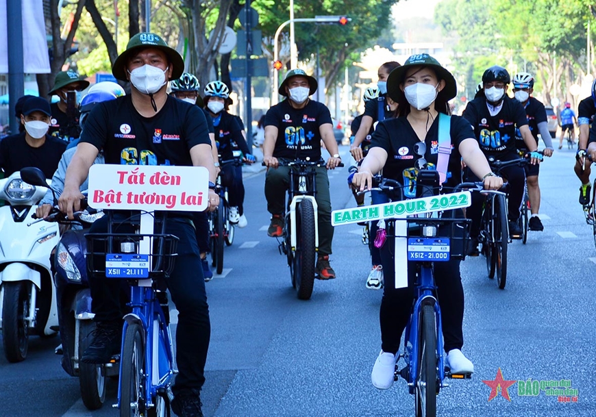 Près de 500 jeunes volontaires participent au lancement de l Heure de la Terre 2022 à Ho Chi Minh-Ville